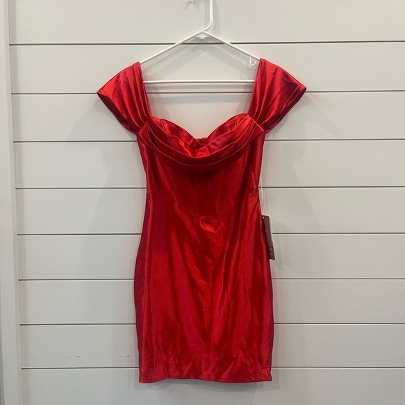 Red Pleated Sweetheart Mini Dress - Picture 1 of 5